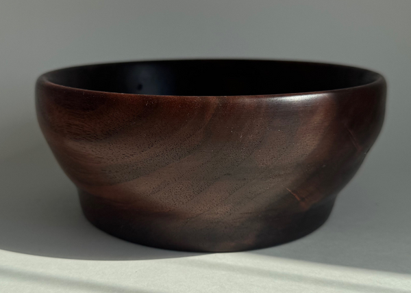 Handmade Oregon Walnut Small Bowl — 6.5" Round | Rustic Wooden Serving Bowl & Minimalist Home Decor | One-of-a-Kind Kitchen Gift | Host Gift